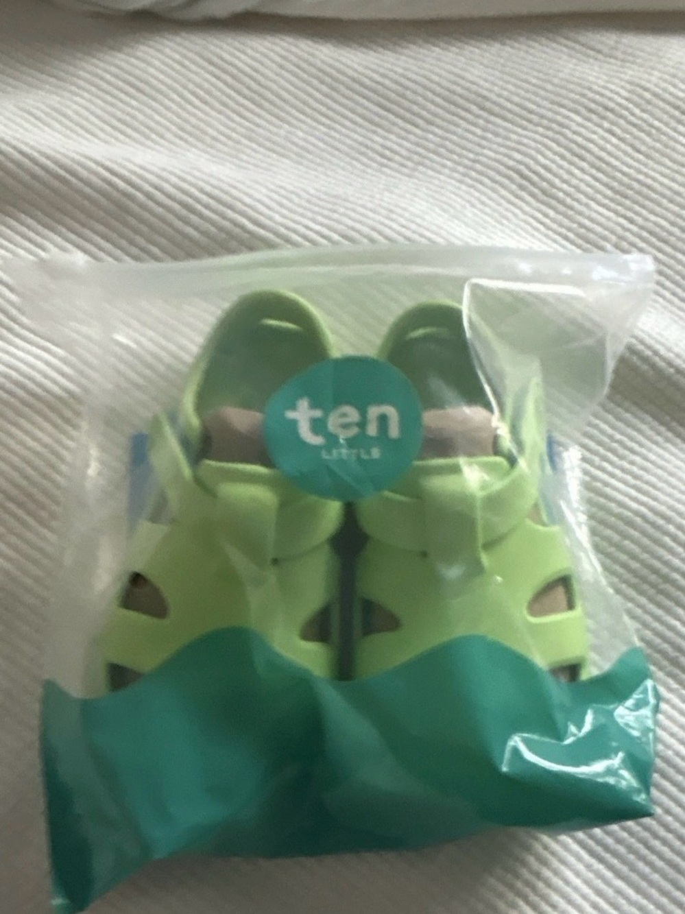 Ten Little Splash Sandals Size 9  Kids' Light Green Sandals